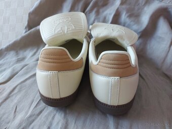 Kultové tenisky č.42 - 4