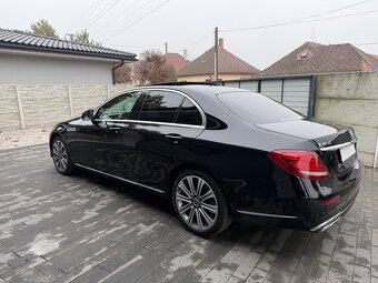 Mercedes Benz sedan E400 D 4Matic - 4