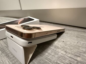 Apple iPhone 16 pro Desert Titanium - 4