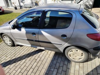Peugeot 206 - 4