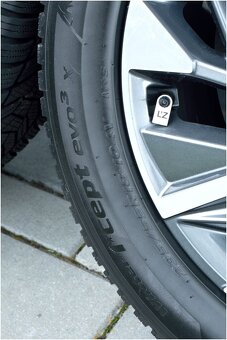 Predám zimné pneu HANKOOK icept 3 - 4