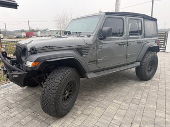 Jeep Wrangler - 4