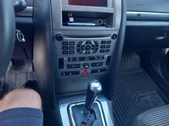 Peugeot 407 sw 2.L 103kw - 4