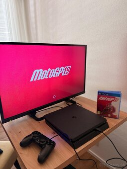 Playstation 4 slim 500GB + hra + ovládač - 4