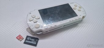 Predám PSP 1004 Ice white z krémovými tlačidlami - 4