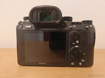 Sony A9 - závěrka 16000, 2x 32 GB SD - 4
