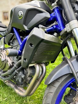 Yamaha MT 07 - 4