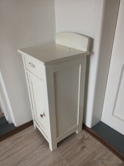 Predám vintage skrinku - 4