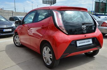Toyota Aygo 1.0 VVT-IX-LOOK Automat SR - 4