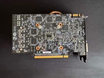 Staršie PC komponenty - 4