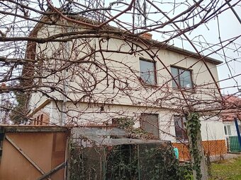 Predam  5-izbový rodinný dom s garážou v obci Mojzesovo - 4