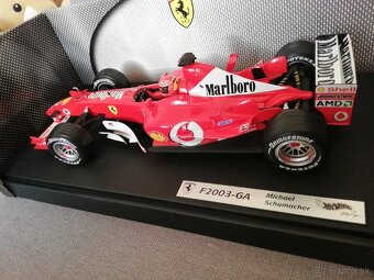1:18 FERRARI F2003 M.Schumacher champion 2003 - 4
