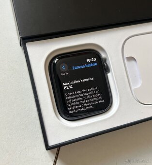 Apple Watch SE 44mm nike+ - 4