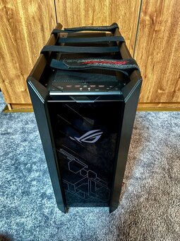 PC Skrinka Asus ROG Strix Helios - 4