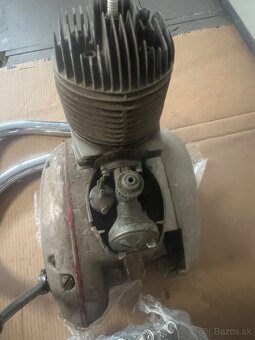 Prodam motor Jawa 250/353 a valec po Go. - 4