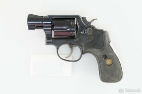 Revolvery Smith & Wesson 357 Mag, 38 Spec - 4
