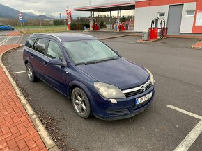 Opel Astra Combi 1.7 cdti 74kw Manuál - 4