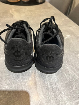 predám halovky NIKE veľkosť 34 - 4