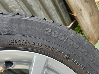 Zimná sada originál BMW - 5x120 r16 + 205/60 r16 - 4