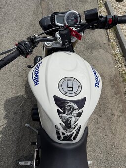 Triumph street triple 675 - 4