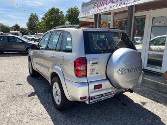 Toyota RAV4 2,0d 4x4 - 4
