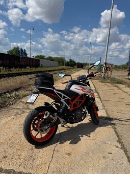 KTM Duke 390 - 4