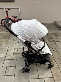 CYBEX BEEZY - 4