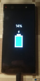 Sony Xperia XA1 Ultra - 4