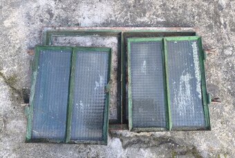 Okno s kovovym ramom 50x80 cm - 4