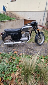 Jawa 250 model 592 - 4