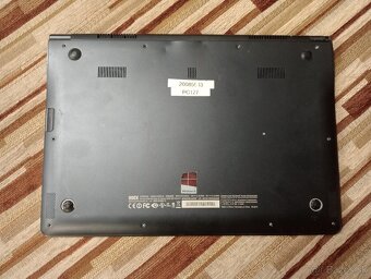 predám nefunkčný notebook Samsung NP300X3E - 4