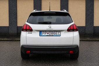 Peugeot 2008 1.2 PureTech Style, benzín 2018 - 4