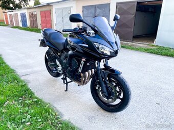 Yamaha Fazer 600 - 4