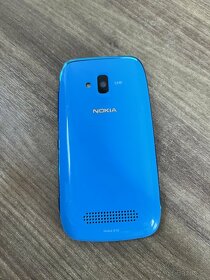 Nokia Lumia 610 biela aj modrá - 4