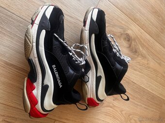 Balenciaga Triple S - 4