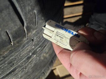225/40 R18 92W Falken Ziex ZE914B - 4