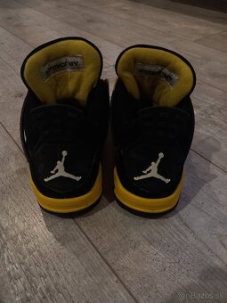 Jordan 4 Retro "Thunder" - 4