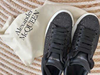 Alexander McQueen - 4