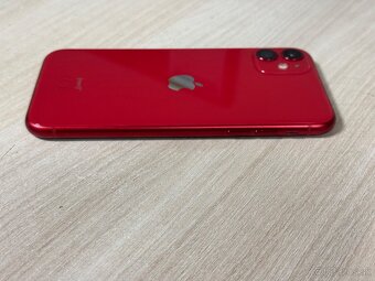 Predám iPhone 11 128GB Red - 4