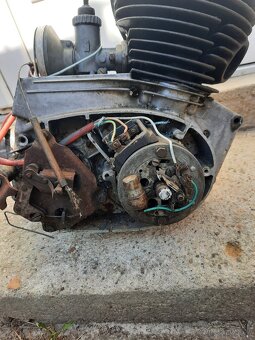 Jawa 250/590 šport motor - 4
