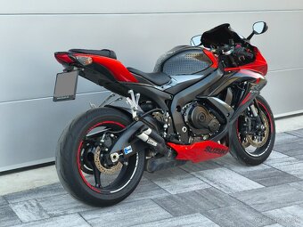 Suzuki GSXR 750 k9 - 4