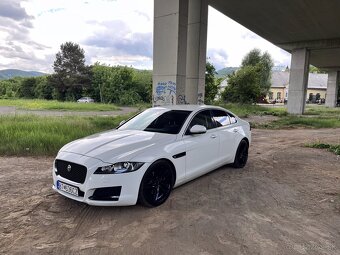 Jaguar XF 2.0D 4x4 132kw 8st. Automat - 4
