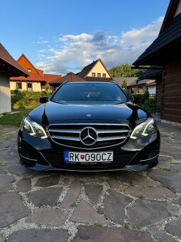 Mercedes-Benz E 250 Bluetec 4Matic - 4