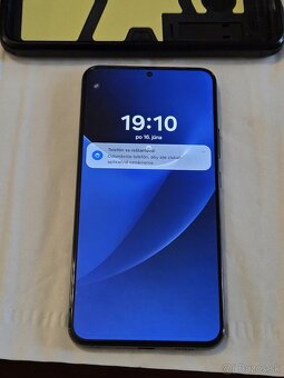 Samsung Galaxy S22 Plus 256GB - 4