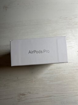 Apple AirPods Pro 2 (s ANC) - 4