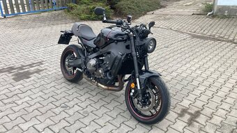 Yamaha XSR 900 - 4