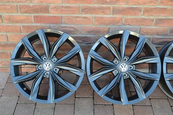 5x112 R18 Hlinikove disky Original VW Tiguan 2/3 - 4