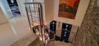 Luxusný  apart.   Veľká Lomnica 7 izieb, 321 m2, možný odp.D - 4