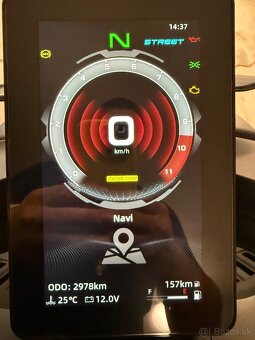 CF MOTO 800 NK advanced - 4