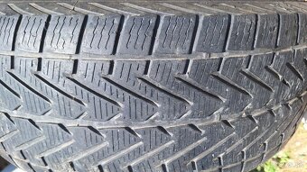 Predam zimne komlet kolesa na audi q7 - 4